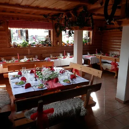 Slovakia 3*